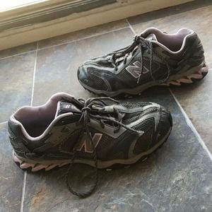 New Balance Womens Sz 9.5 Running Shoes Grey Purple Workout Athletic Yoga Comfy